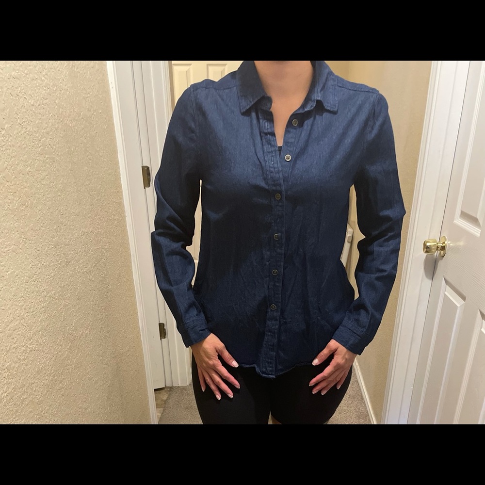 Forever 21 Button up Shirt